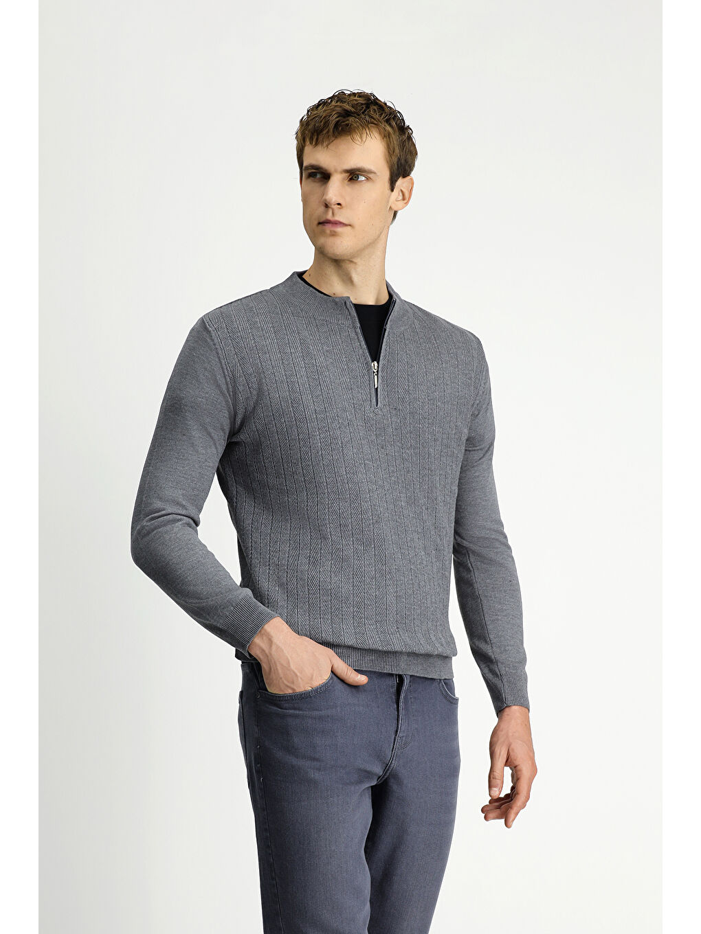 Gri Yarım Balıkçı Yaka Regular Fit Fermuarlı Triko Kazak-2