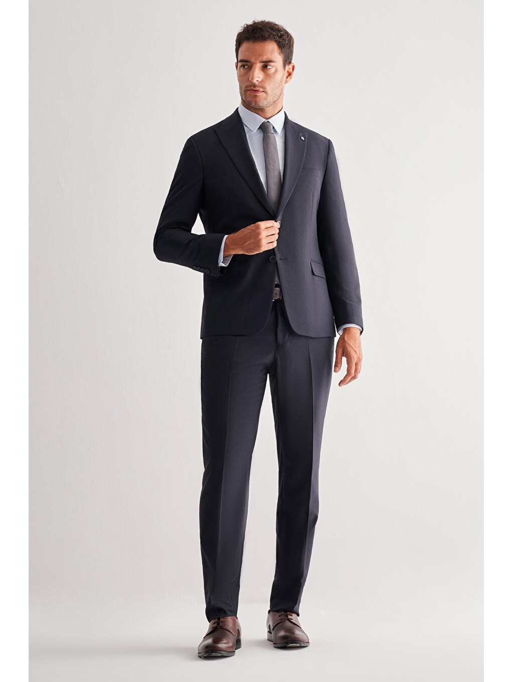 Koyu Lacivert Kırlangıç Yaka Tam Astar 6 Drop Slim Fit Esnek Takım Elbise 1001255156-1