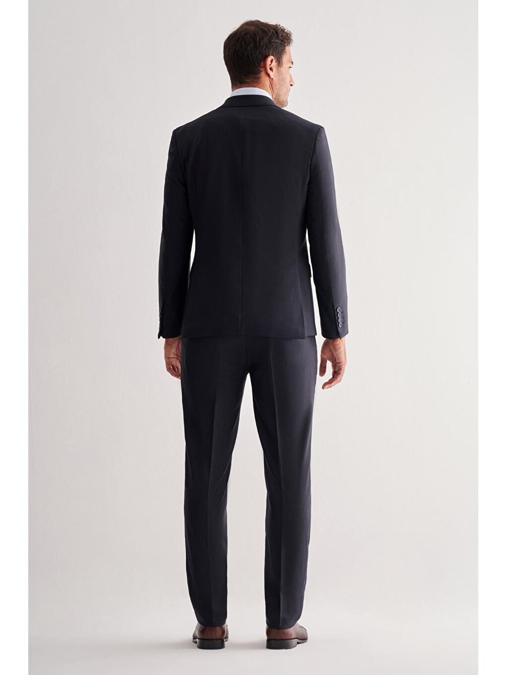 Koyu Lacivert Kırlangıç Yaka Tam Astar 6 Drop Slim Fit Esnek Takım Elbise 1001255156-4