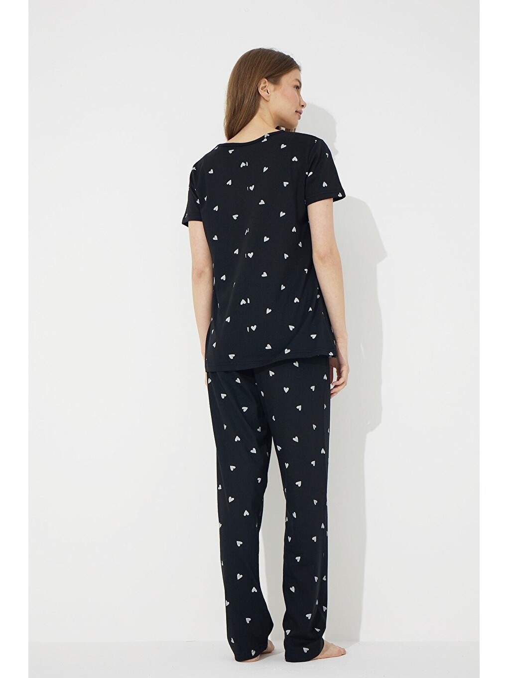 Karışık Siyah Beyaz Kalp Desenli Kısa Kollu Pamuklu Pijama Takımı-2
