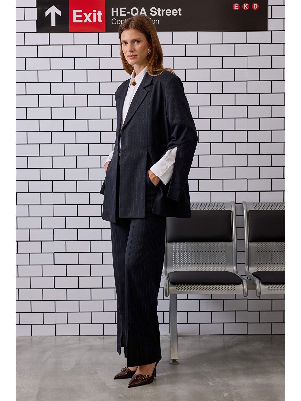 Yırtmaç Detaylı Ceket Lacivert-3