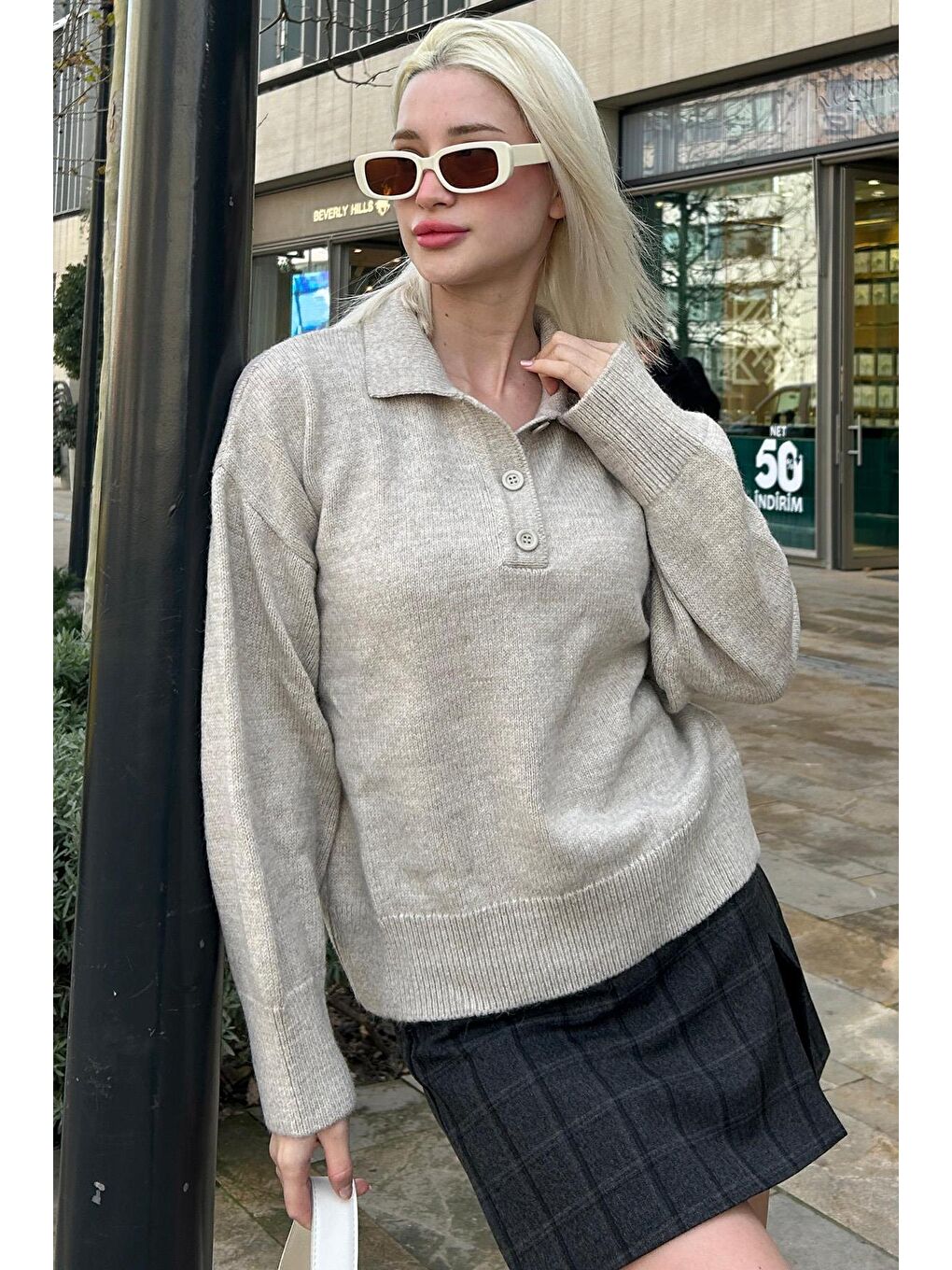 Bej Düğmeli Polo Yaka Kadın Kazak Mg2307