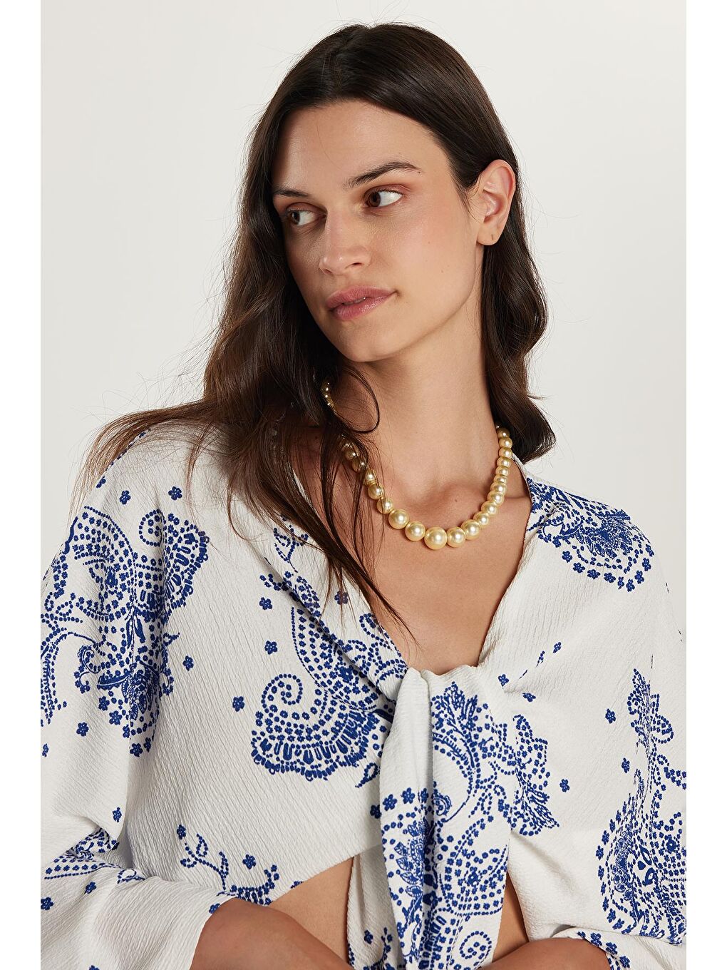 Karışık Kadın Slim Fit Dar Kesim V Yaka Önü Bağlama Detaylı Bluz