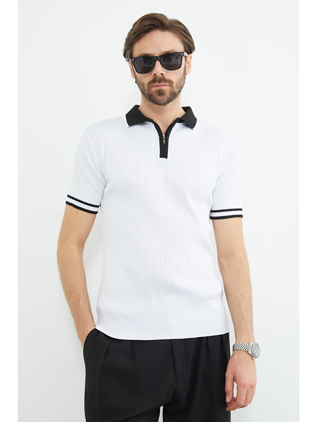 Beyaz Yarım Fermuarlı Fitilli Triko Tişört-1