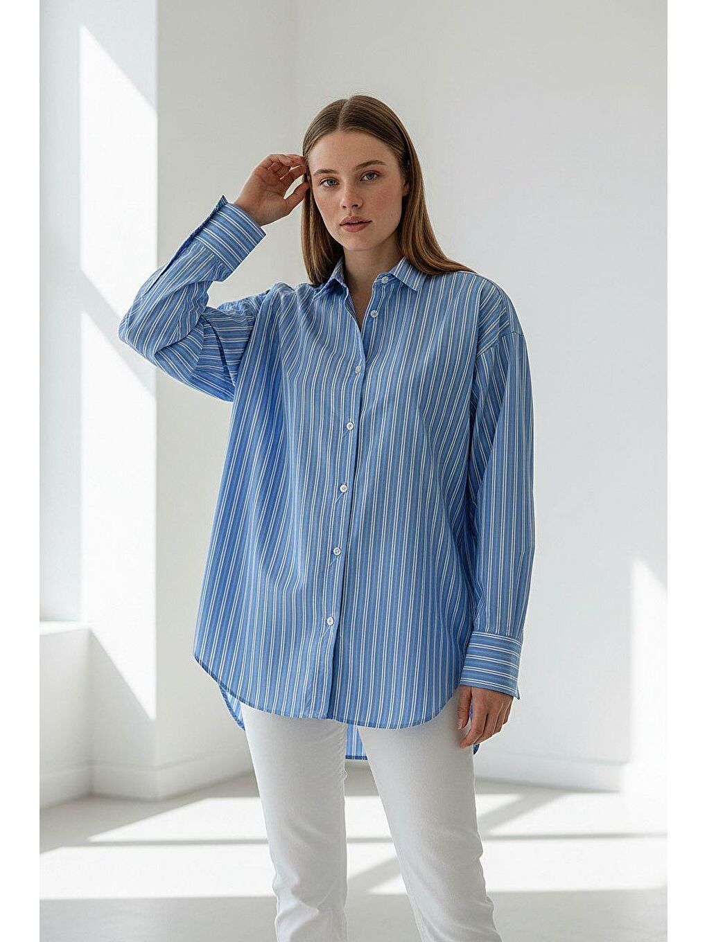 Mavi Çizgili Regular Kesim Kadın Gömlek Mg2610