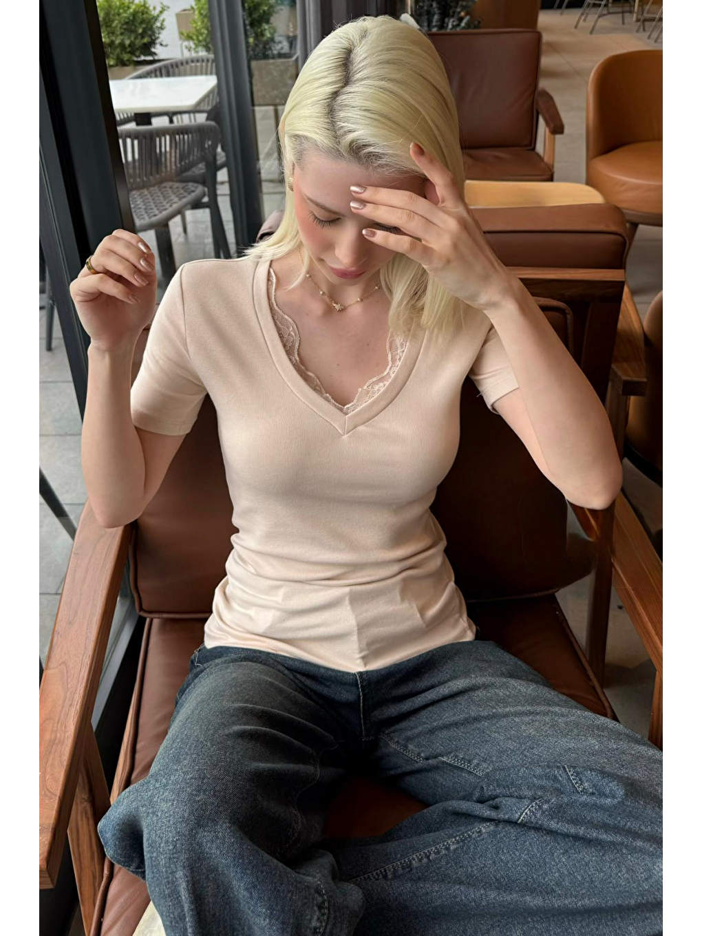 Bej V Yaka Dantelli Kadın Tişört Mg2712-4