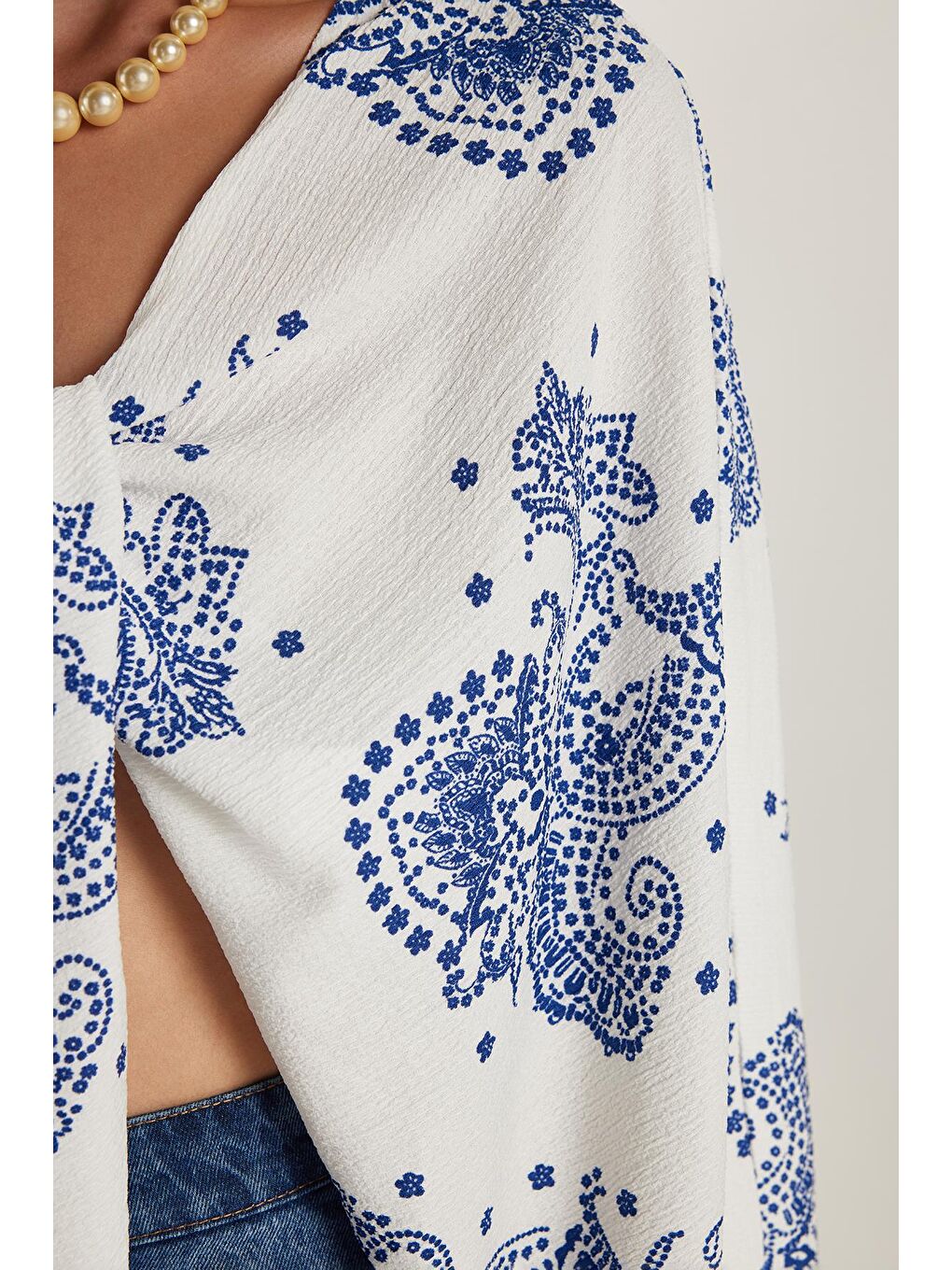 Karışık Kadın Slim Fit Dar Kesim V Yaka Önü Bağlama Detaylı Bluz-2