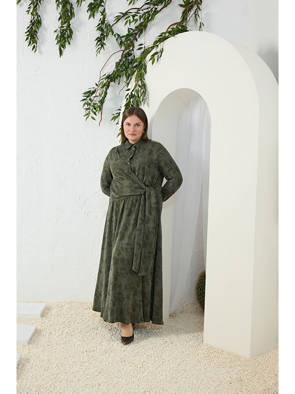 Haki Jakarlı Bağlama Detaylı Elbise