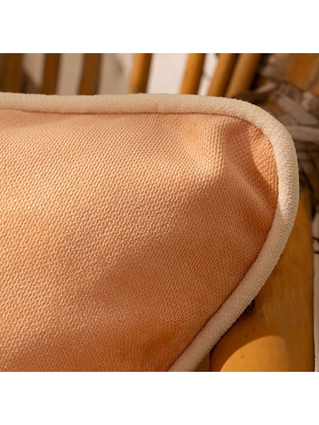 Pembe Soft Asas Kırlent - Somon - 45x45 cm-1
