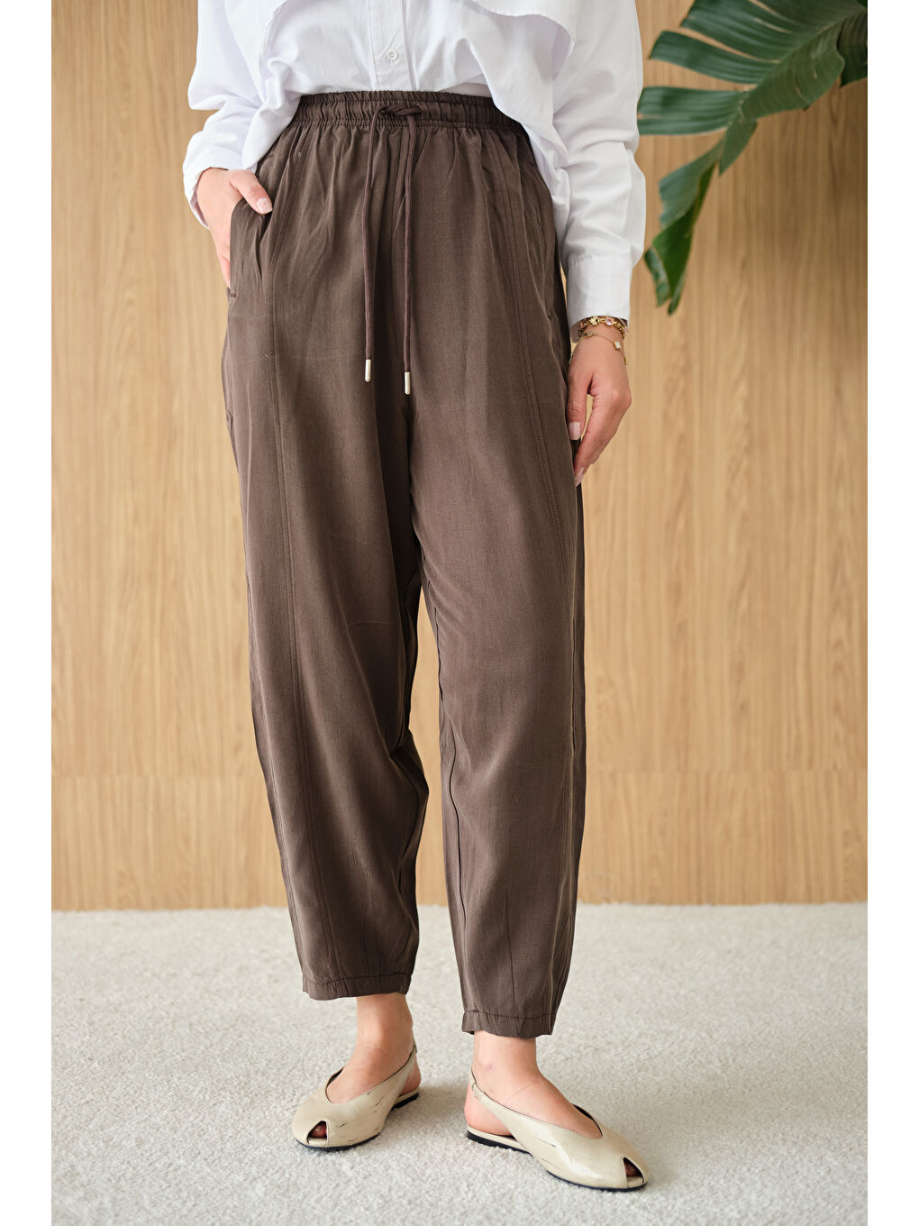 Kadın Şalvar Kesim Beli Ayarlanabilir Pantolon Kahverengi-1