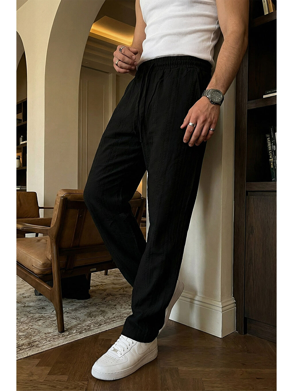 Siyah Bunga Desenli Keten Görünümlü Lastikli Erkek Pantolon-2