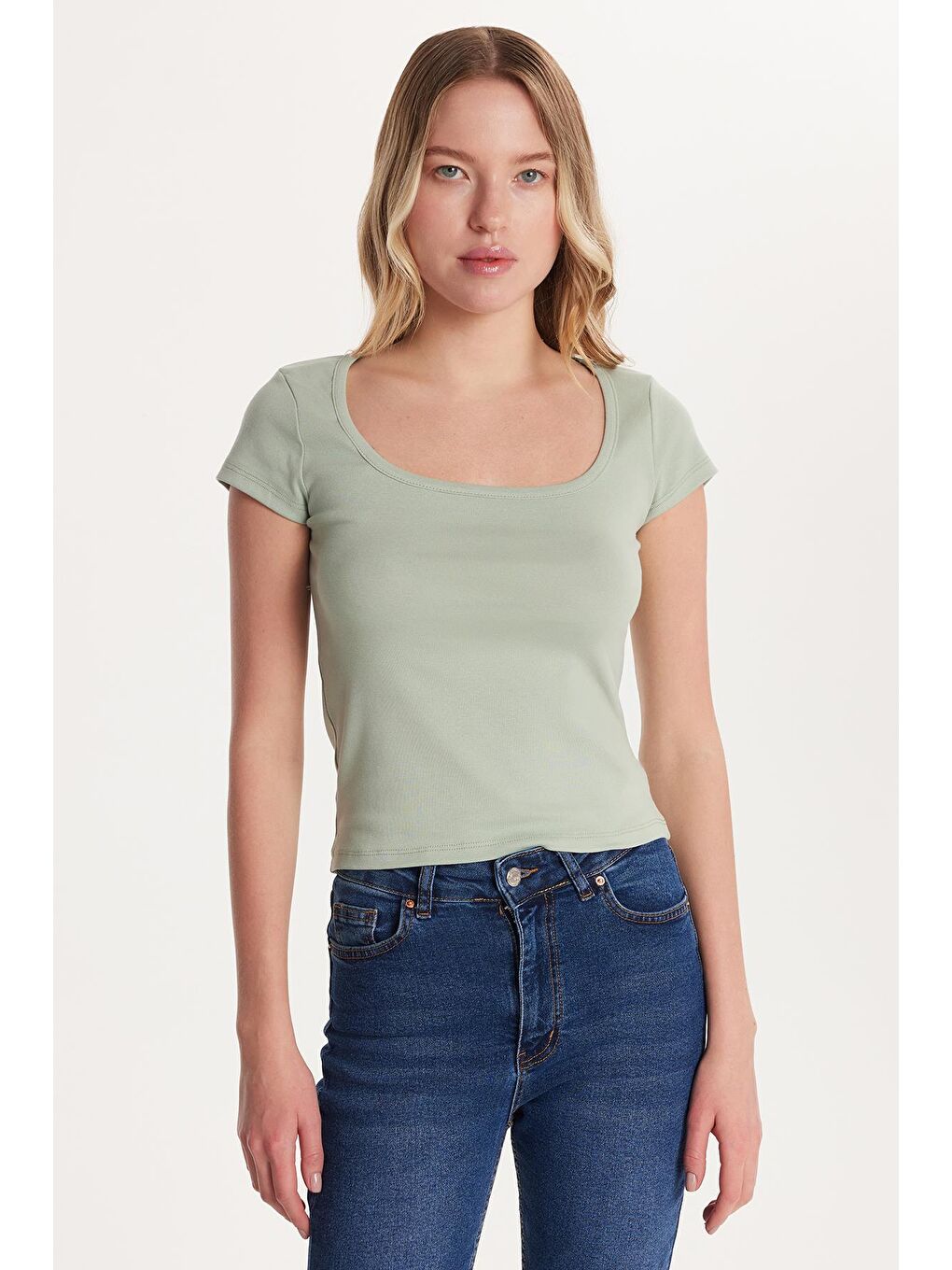 Yeşil Kadın Slim Fit Dar Kesim Pamuklu Kısa Kollu U Yaka Mint Bluz-3
