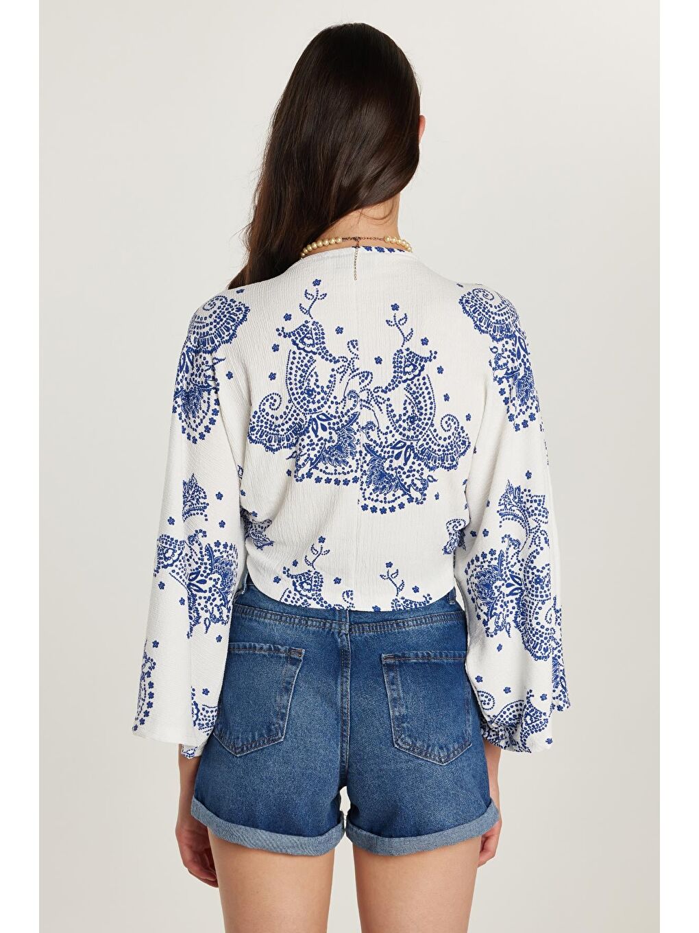 Karışık Kadın Slim Fit Dar Kesim V Yaka Önü Bağlama Detaylı Bluz-4