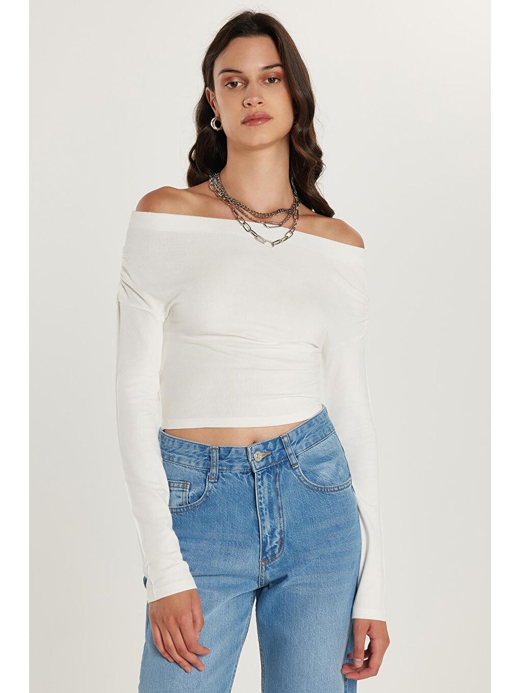 Kadın Slim Fit Dar Kesim Kayık Yaka Viskon Ekru Bluz