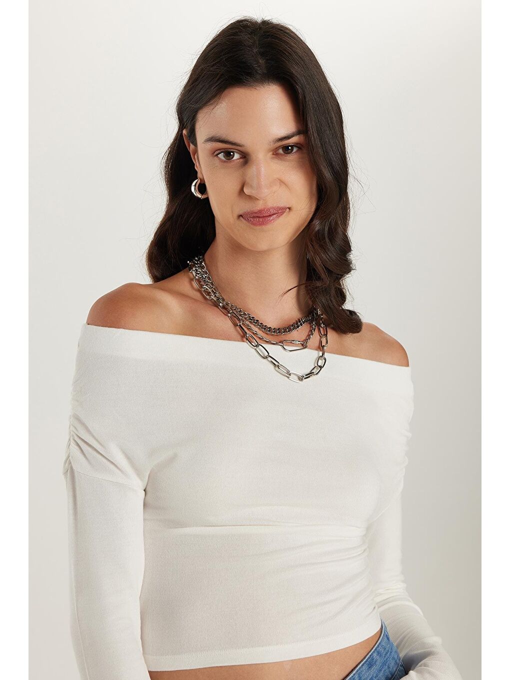 Kadın Slim Fit Dar Kesim Kayık Yaka Viskon Ekru Bluz-1