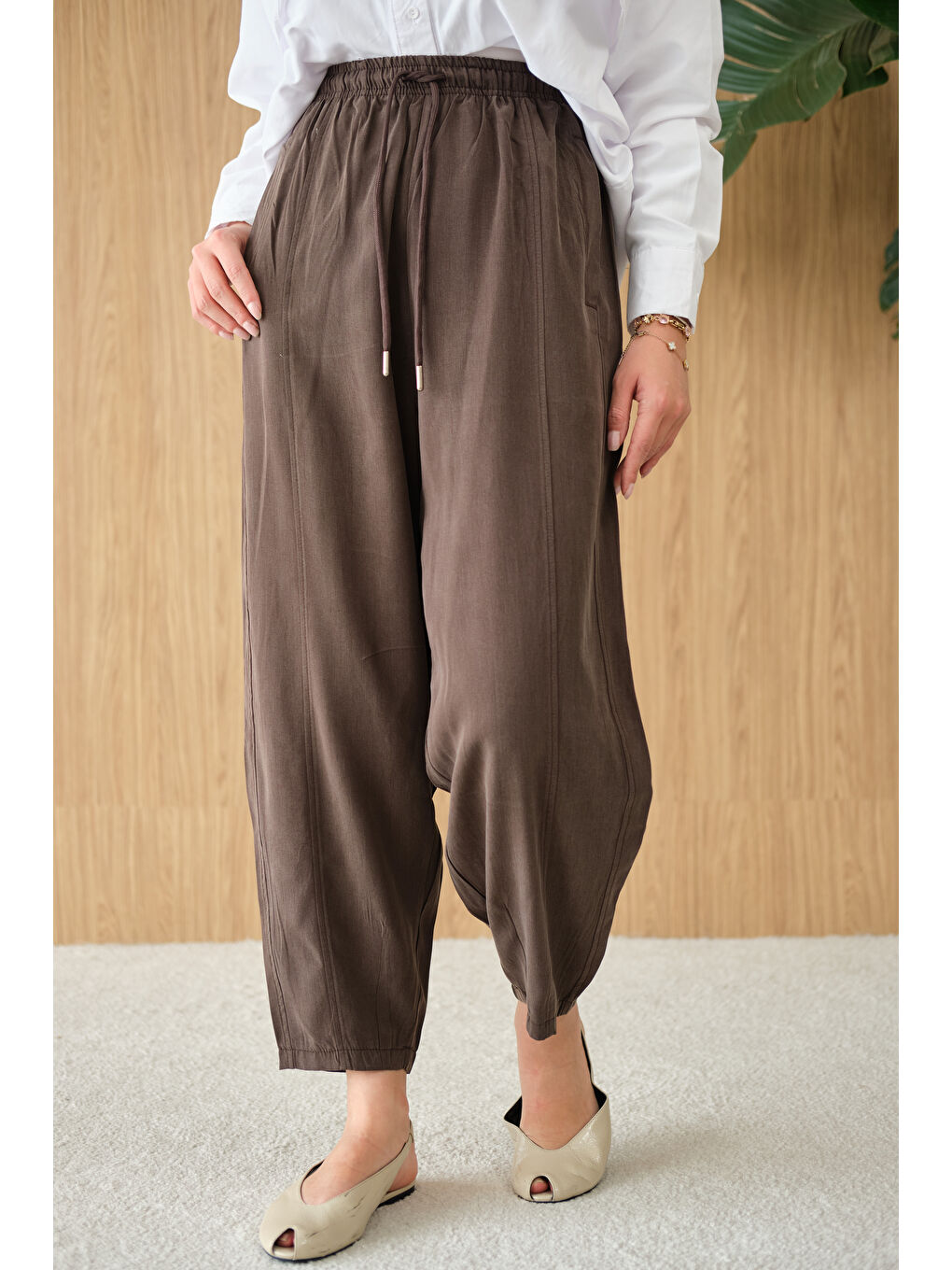 Kadın Şalvar Kesim Beli Ayarlanabilir Pantolon Kahverengi-2