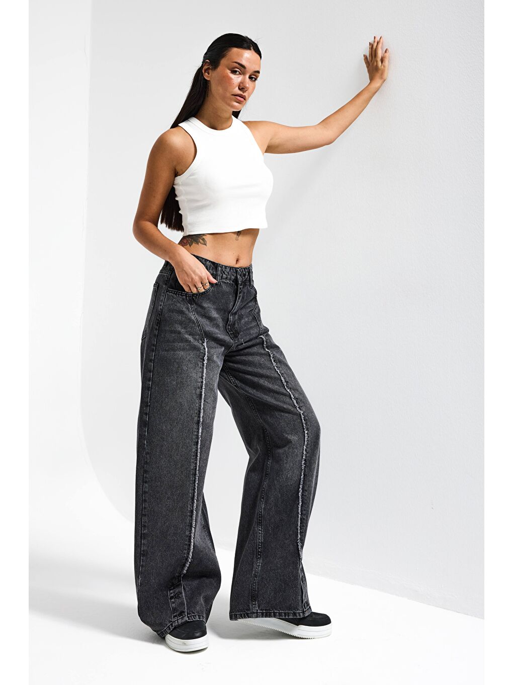 Gri Kadın Füme Renk 4s6-14 Süper Baggy Paça Detaylı Tasarım Denim Jean-1