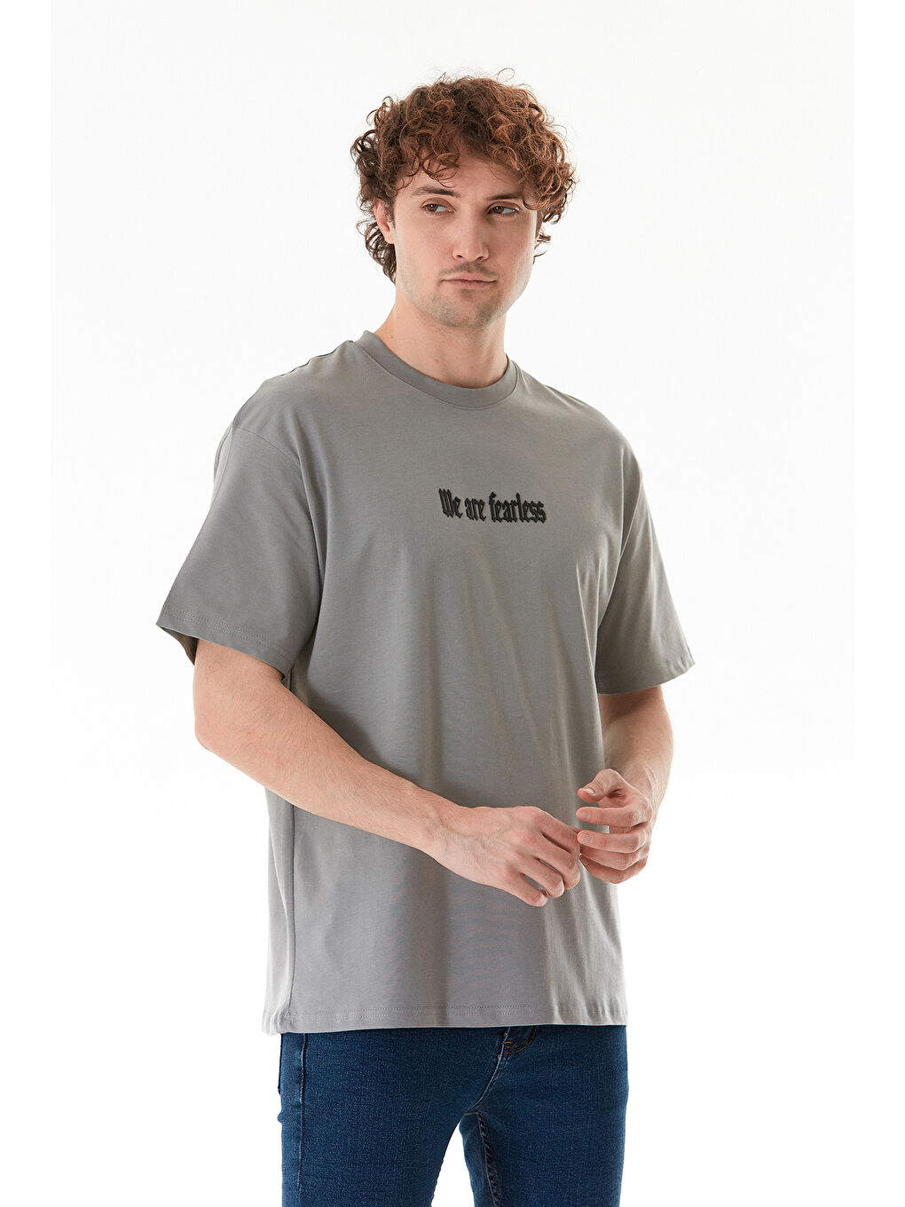 Gri We Are Fearless Yazı Baskılı Bisiklet Yaka Tişört-1