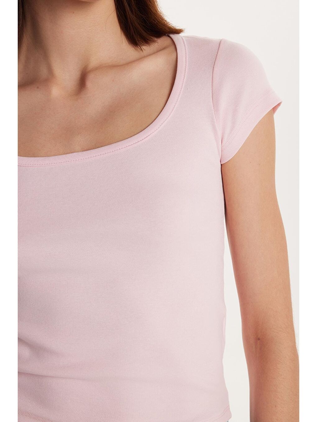 Kadın Slim Fit Dar Kesim Pamuklu Kısa Kollu U Yaka Pembe Bluz-2