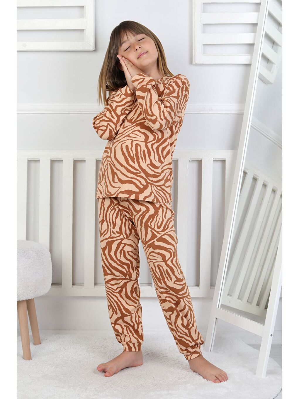 Kahverengi Kaplan Desenli Kız Çocuk Pijama Takımı-3