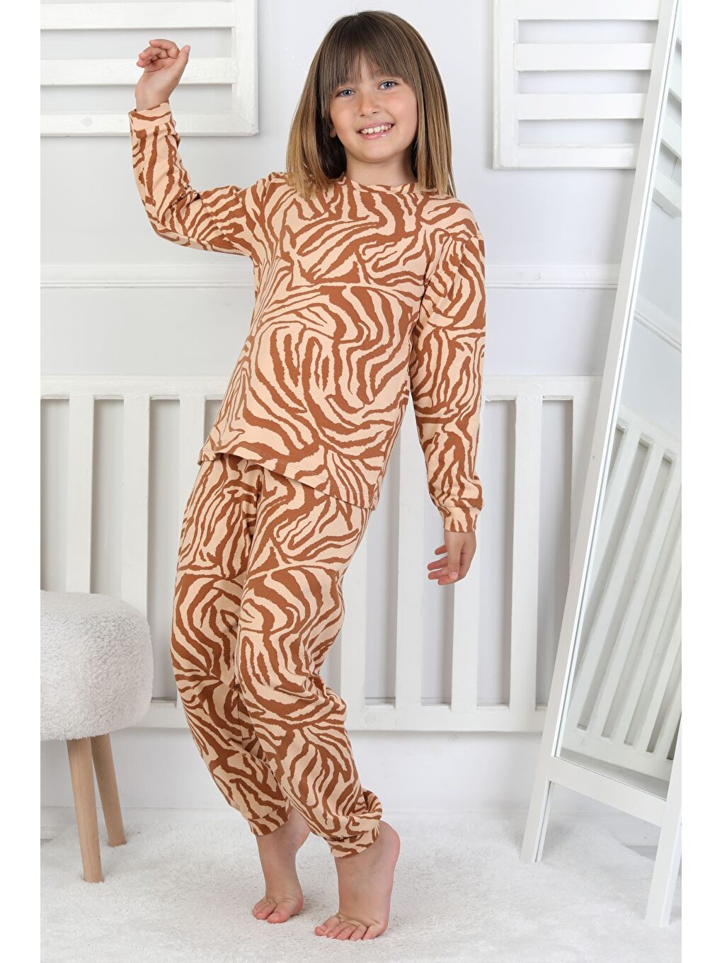 Kahverengi Kaplan Desenli Kız Çocuk Pijama Takımı-4