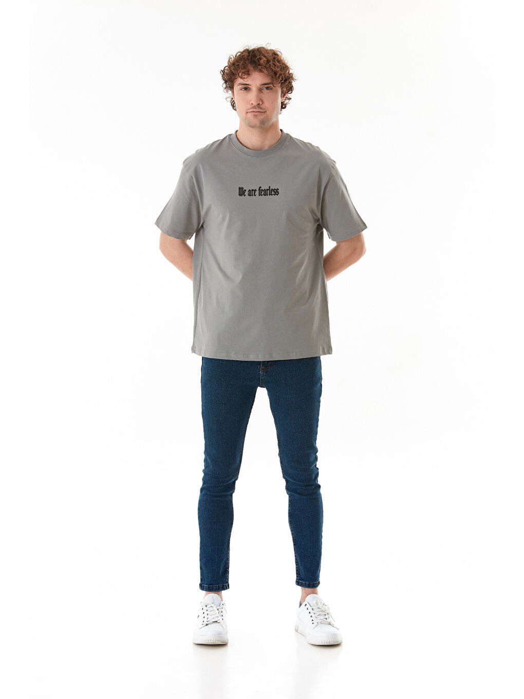 Gri We Are Fearless Yazı Baskılı Bisiklet Yaka Tişört-2