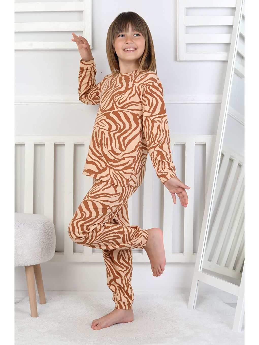 Kahverengi Kaplan Desenli Kız Çocuk Pijama Takımı-5