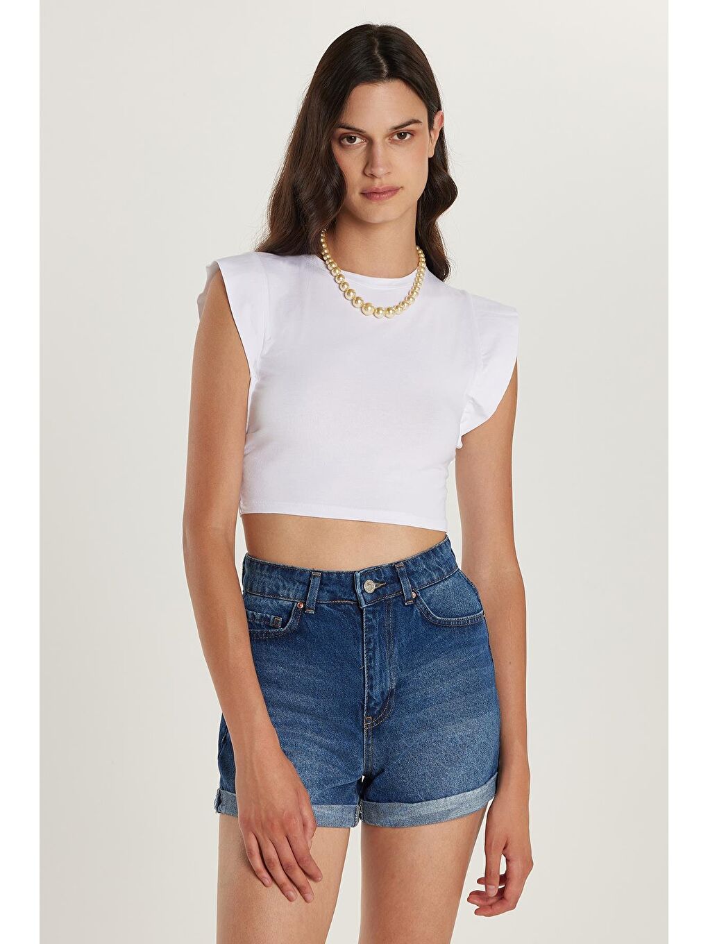 Kadın Slim Fit Dar Kesim Sıfır Kollu Bisiklet Yaka Beyaz Bluz-1