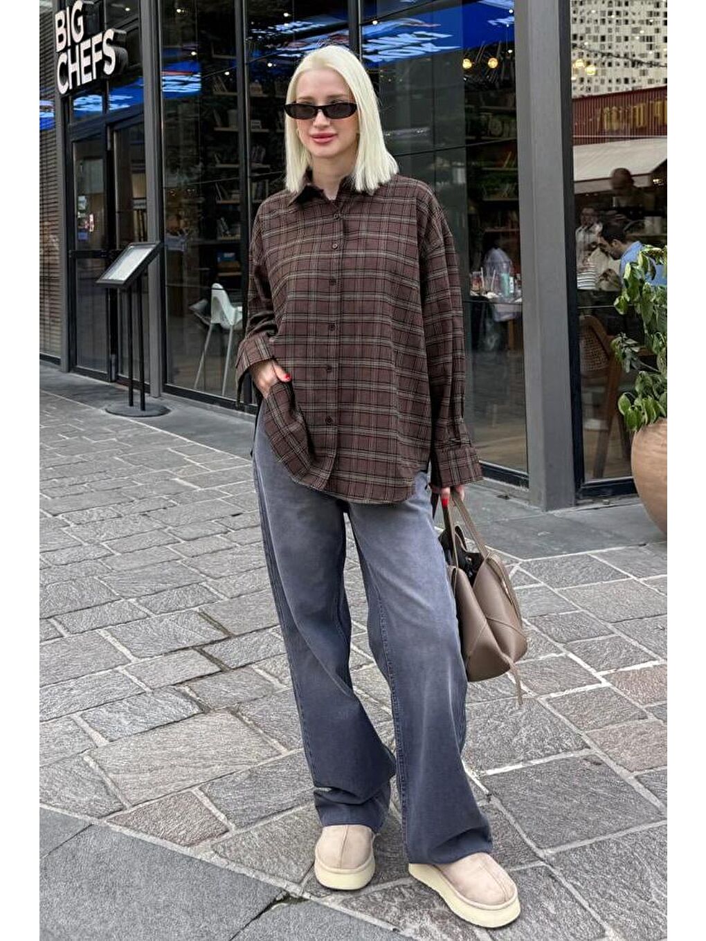 Kahverengi Oversize Ekose Desenli Kadın Gömlek Mg2589-1