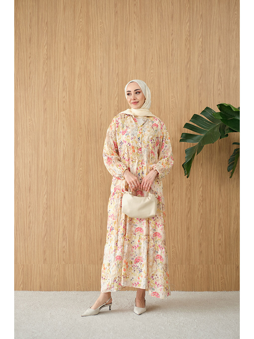 Ekru Kadın Yeni Bahar Desenli Elbise Krem-1