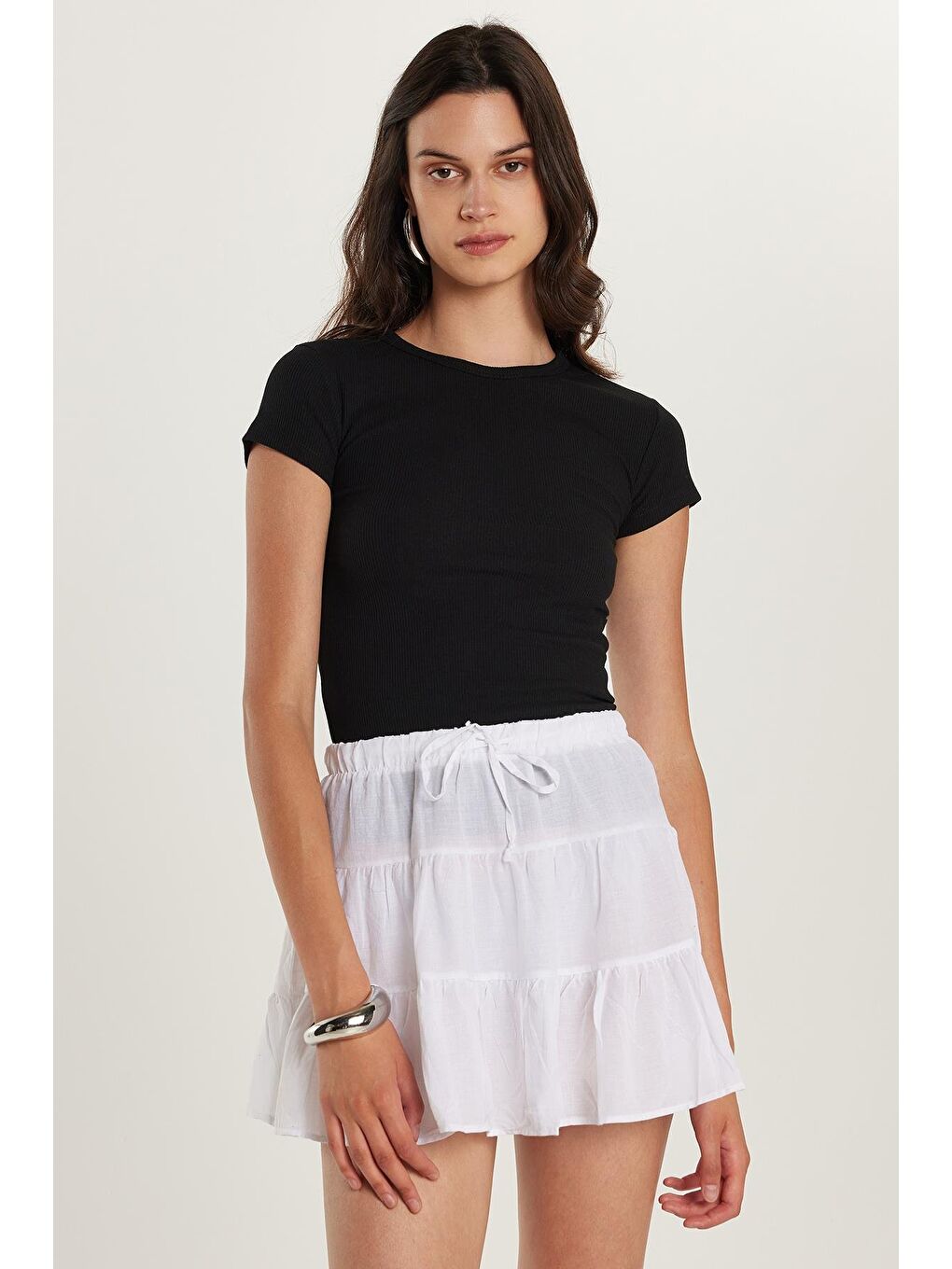 Kadın Slim Fit Dar Kesim Bisiklet Yaka Modal Kumaş Siyah Bluz-1