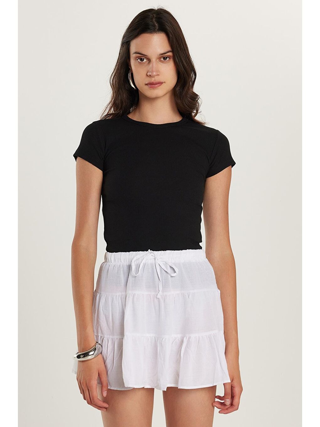 Kadın Slim Fit Dar Kesim Bisiklet Yaka Modal Kumaş Siyah Bluz-2