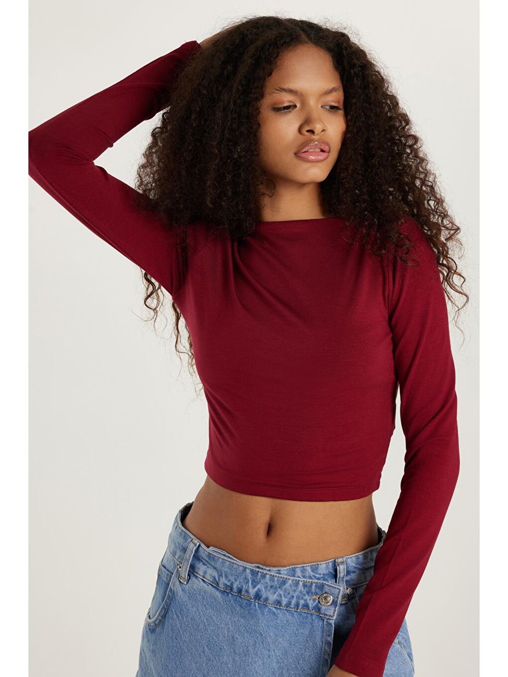 Kadın Slim Fit Dar Kesim Bisiklet Yaka Sırt Detaylı Bordo Bluz