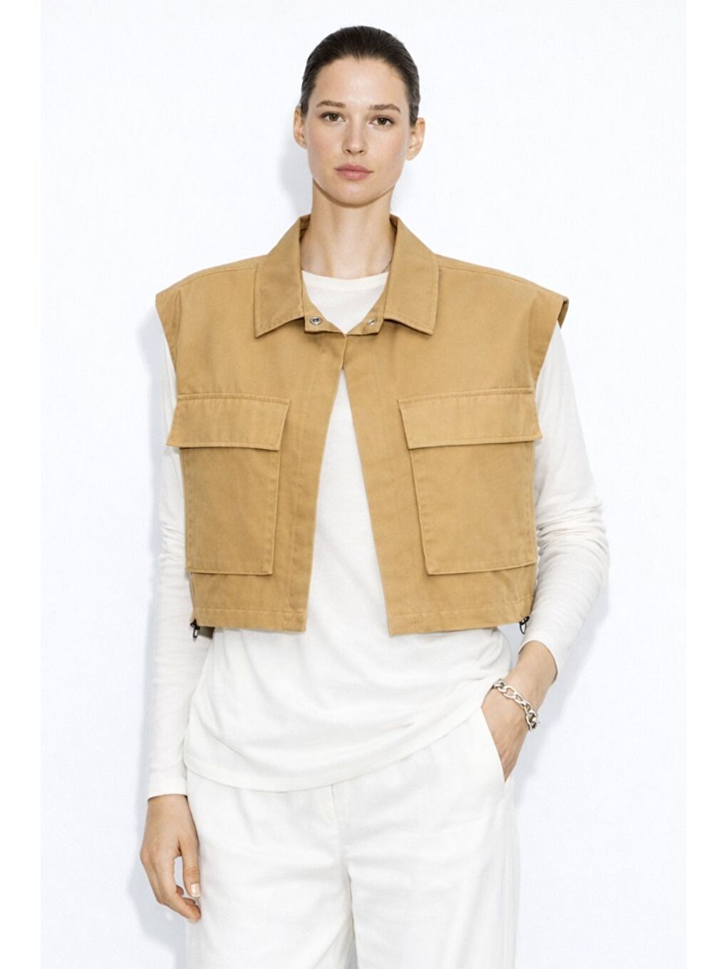 Kahverengi Büyük Torba Cepli Büzgülü Camel Pamuklu Yelek-1