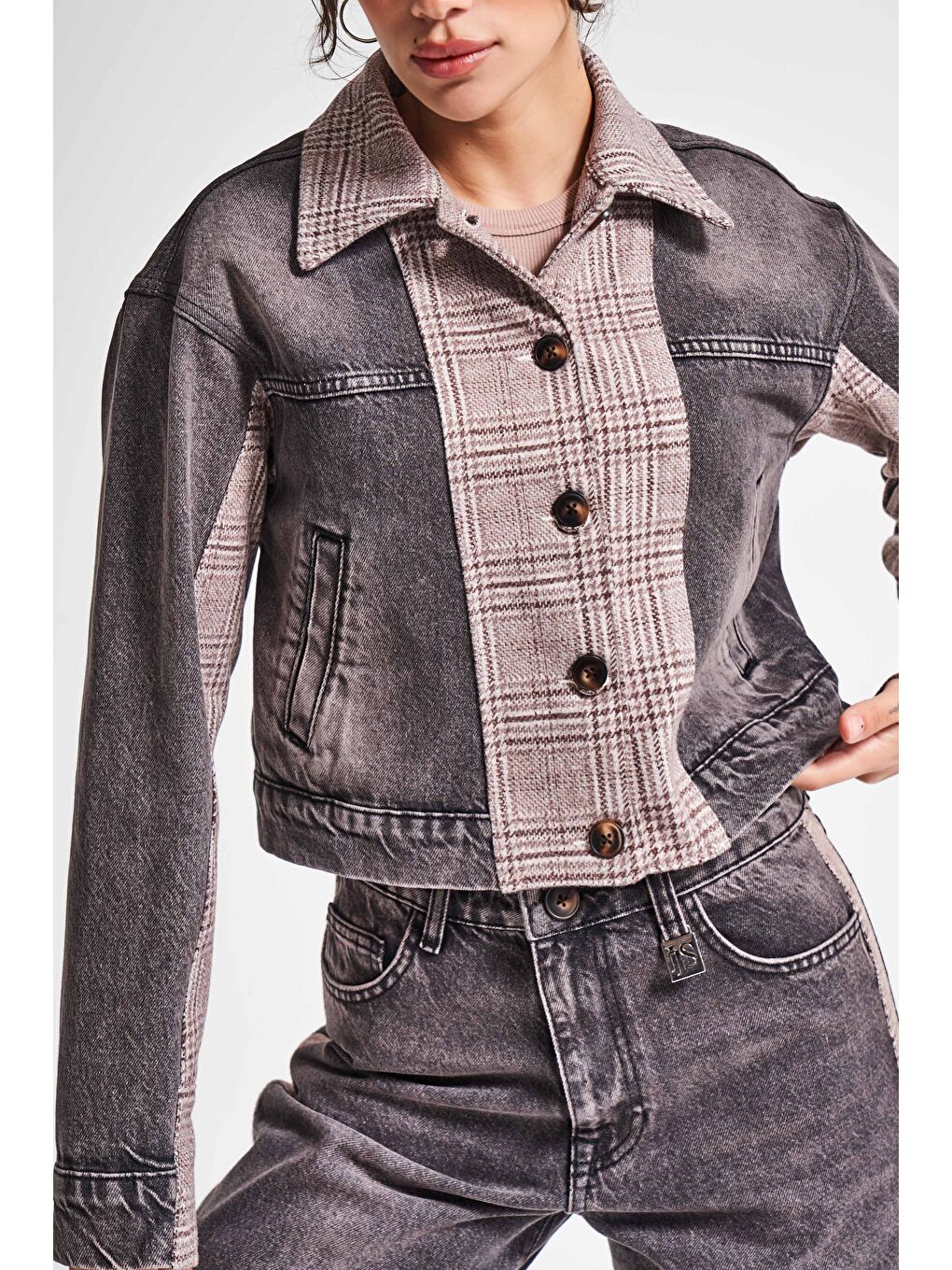 Mavi Kadın Taşlanmış Koyu Jean Rengi 4w5-143 Çift Parça Kumaş Önden Düğmeli Özel Tasarım Denim Ceket-1