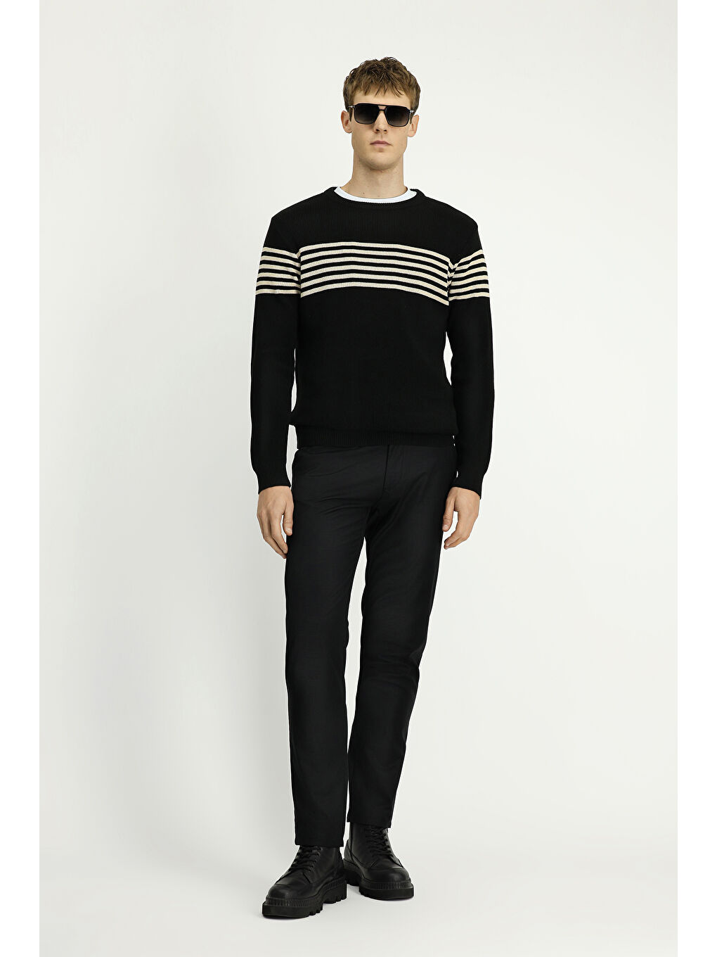 Siyah Bisiklet Yaka Regular Fit Çizgili Triko Kazak-1
