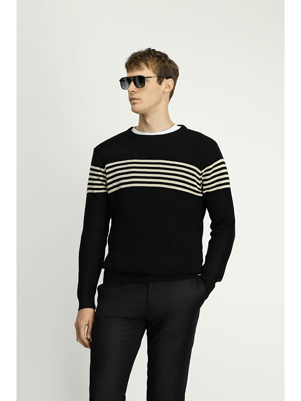 Siyah Bisiklet Yaka Regular Fit Çizgili Triko Kazak-4