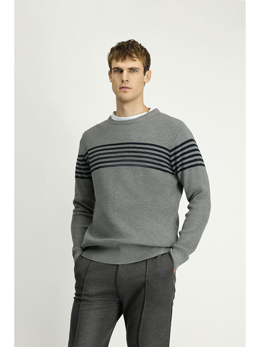 Gri Bisiklet Yaka Regular Fit Çizgili Triko Kazak-3