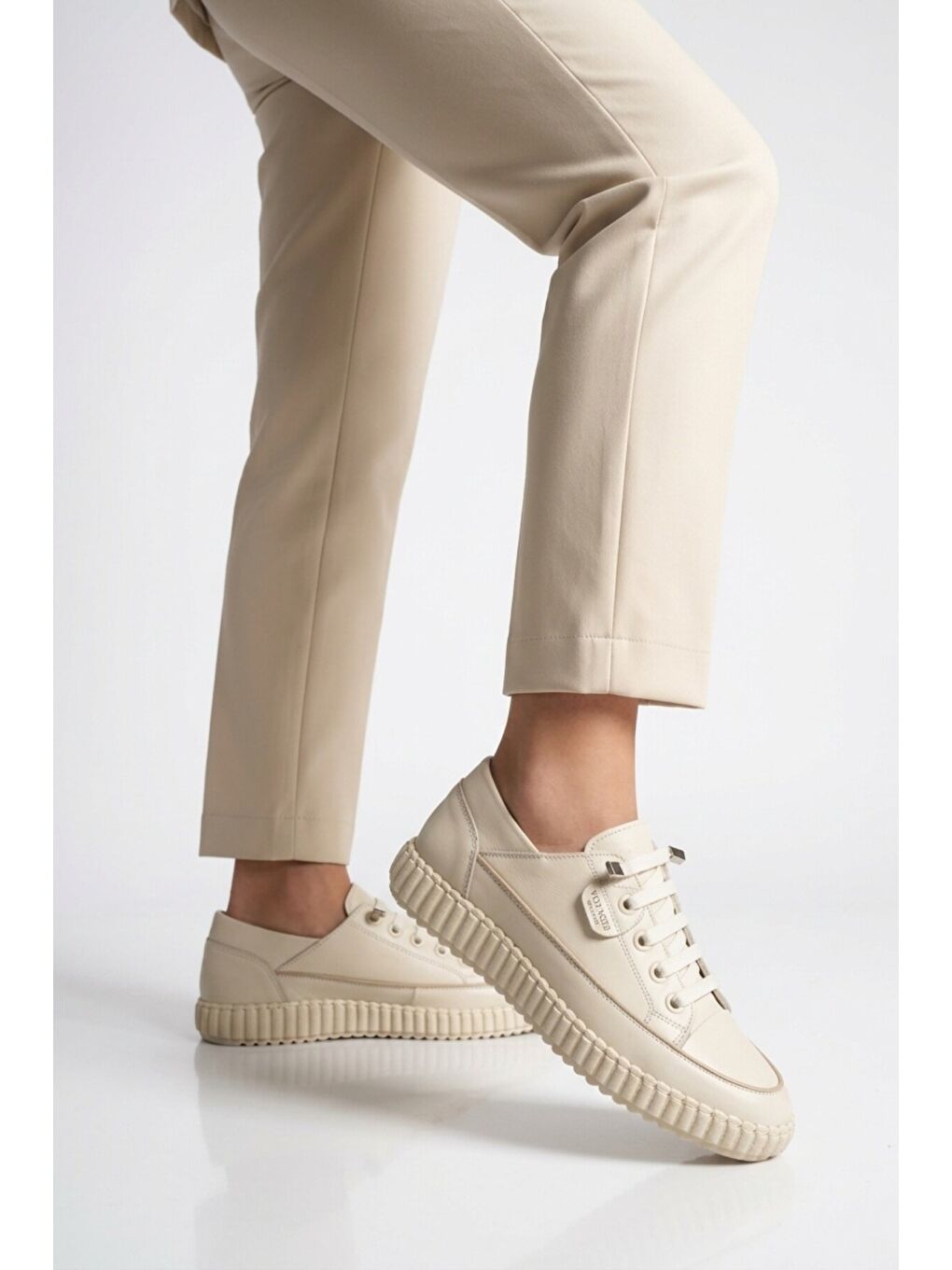 Ekru Hakiki Deri Anatomik Kadın Casual Ayakkabı Z536 Z-1