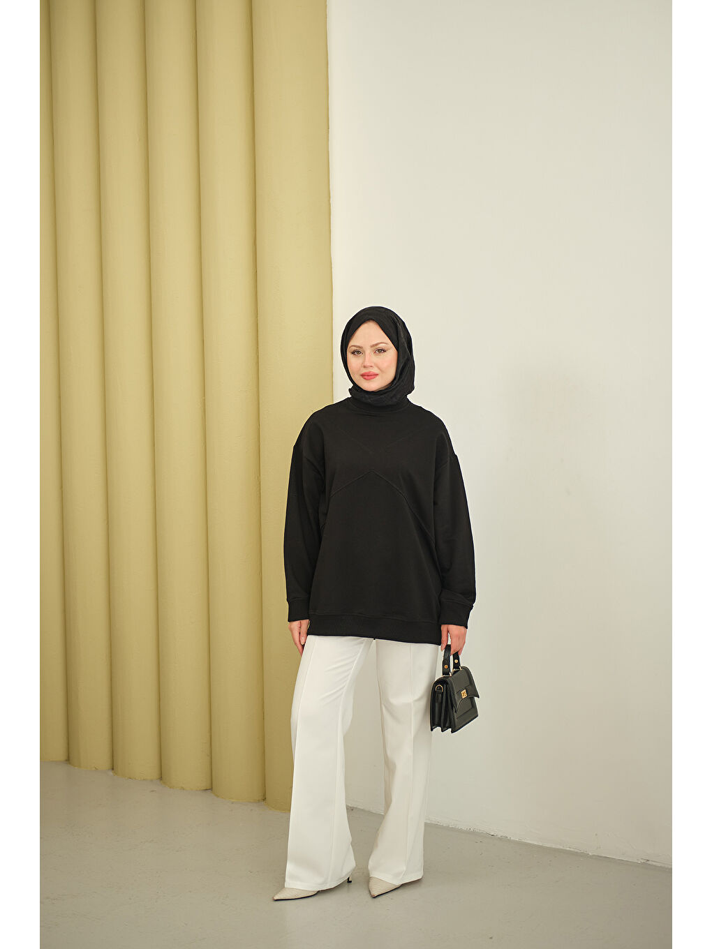 Kadın Dikiş Detay Tunik Siyah-1