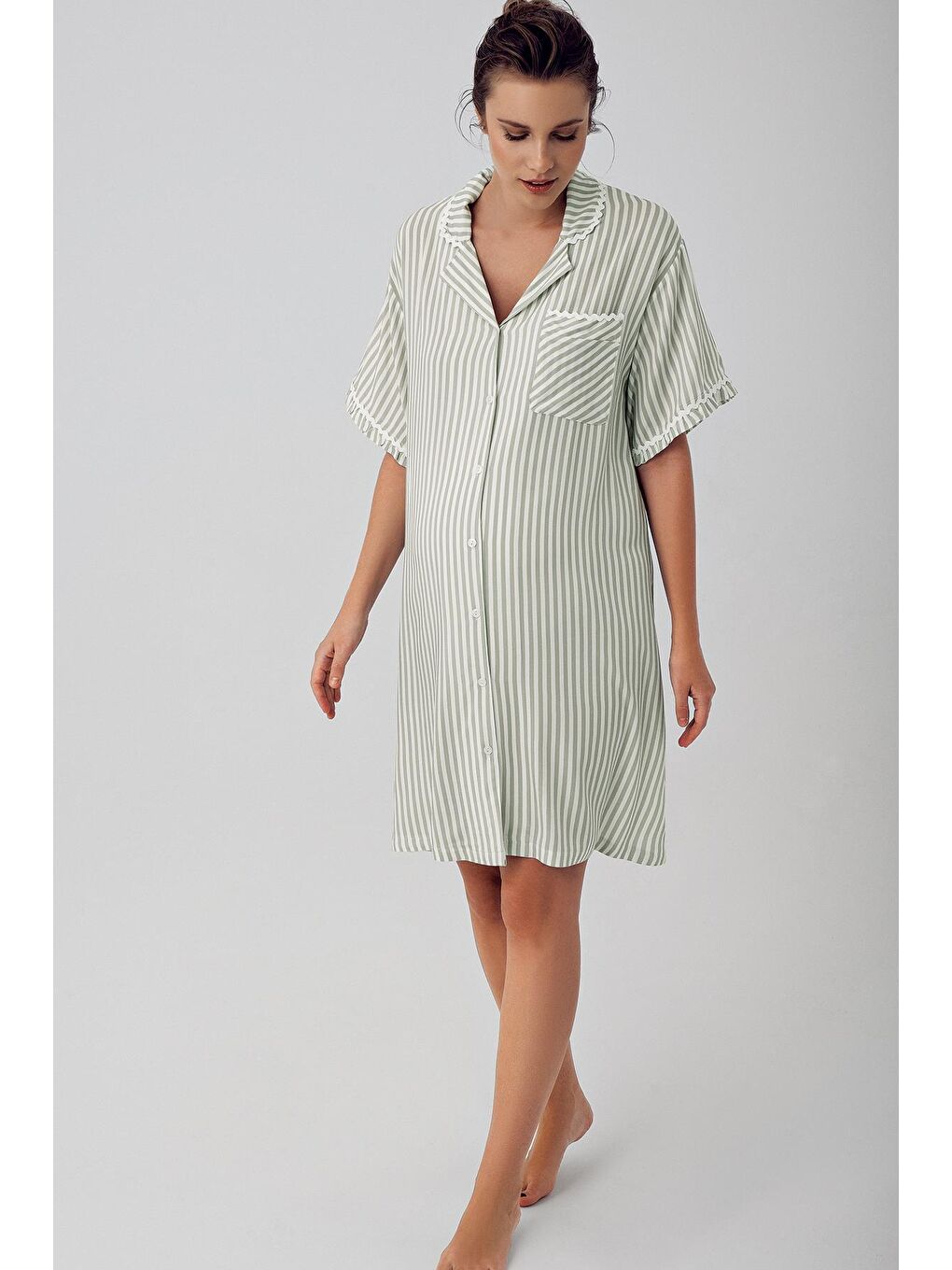 Yeşil Çizgili Düğmeli Kısa Kollu Dokuma Viskon Hamile Gecelik 16103
