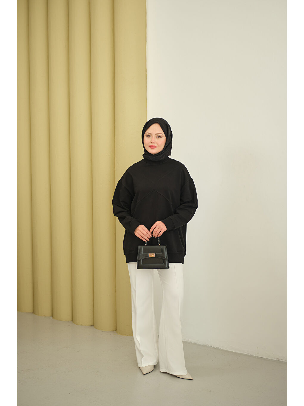 Kadın Dikiş Detay Tunik Siyah-3