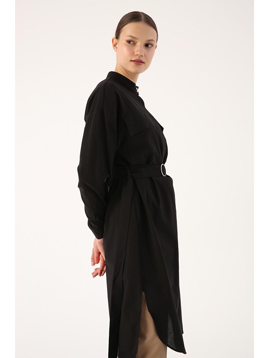 Siyah %100 Pamuk Hakim Yaka Kemerli Cepli Tunik