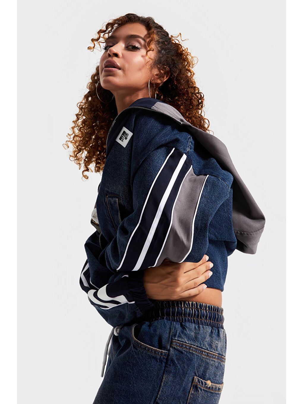 Lacivert Kadın Jean Laci Renk Denim Dokuma Çift Parça Kumaş Oversize Kapüşonlu Tasarım Denim Ceket-1