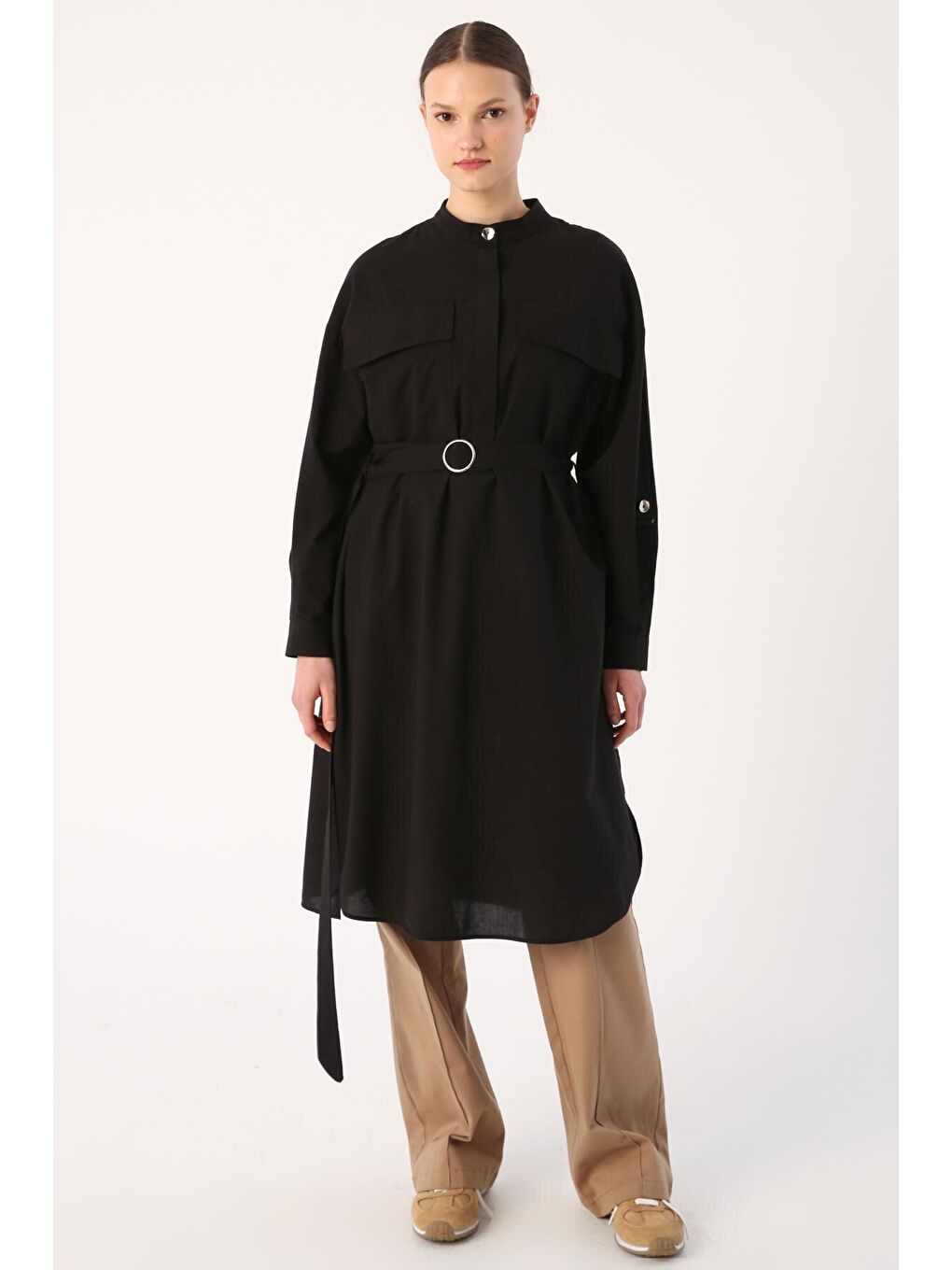 Siyah %100 Pamuk Hakim Yaka Kemerli Cepli Tunik-1