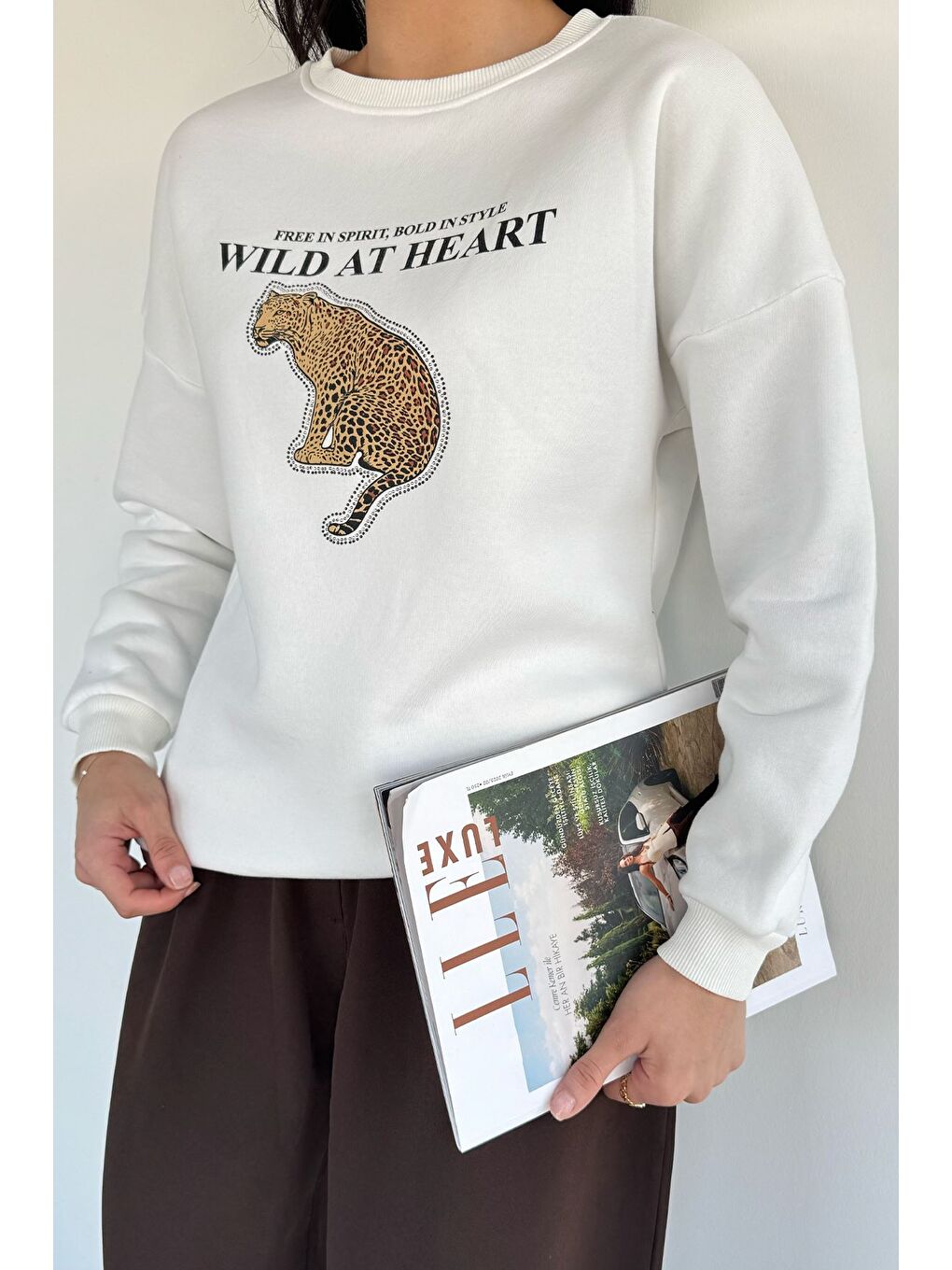 Ekru Kadın Bisiklet Yaka Baskılı Şardonlu Sweatshirt