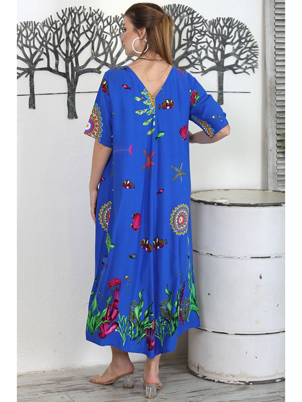 Mavi V Yaka Kısa Kol Çift Cepli Allover Baskılı Casual Dokuma Elbise-7
