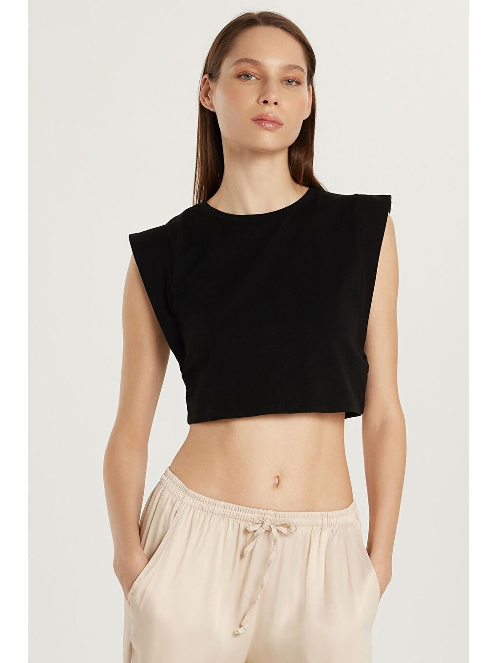 Kadın Slim Fit Dar Kesim Sıfır Kollu Bisiklet Yaka Siyah Bluz-3