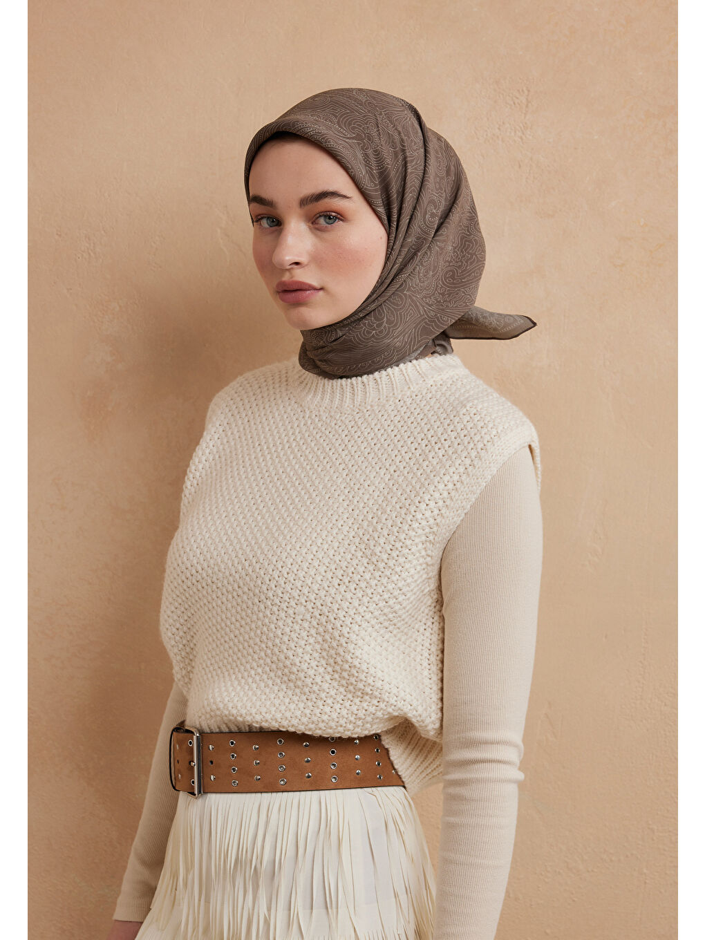 Kahverengi Reına Desen Pamuk İpek Eşarp Çikolata Kahve-2