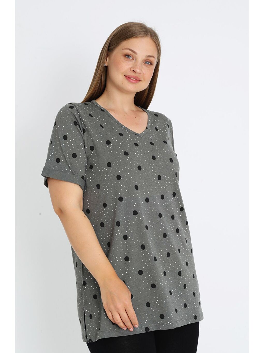 Gri Kadın Puantiyeli Kısa Kollu Pamuklu Bluz-1